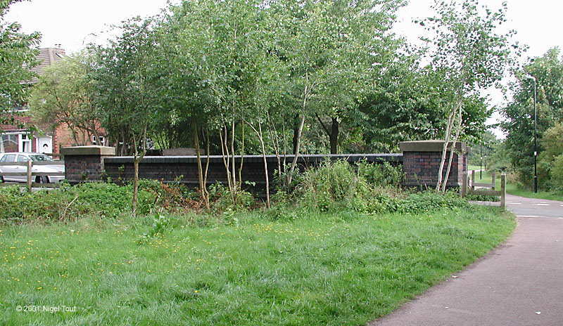 GCR bridge infilled, Great Central Way, Evelyn Road, Leicester