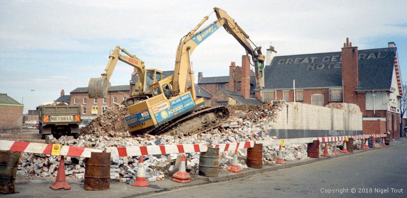 GCR viaduct Soar Lane demolition & Great Central Hotel, Leicester